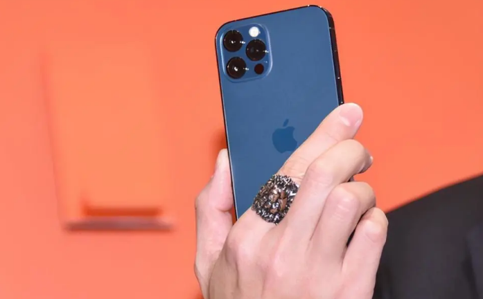 商都苹果手机维修分享iPhone12系列重启方法教程 